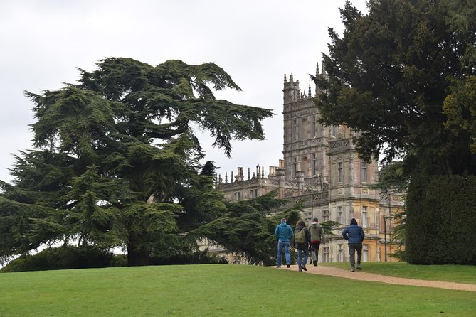 Downton Abbey and Village Coach Tour from London with Highclere - What the guides add to the experience