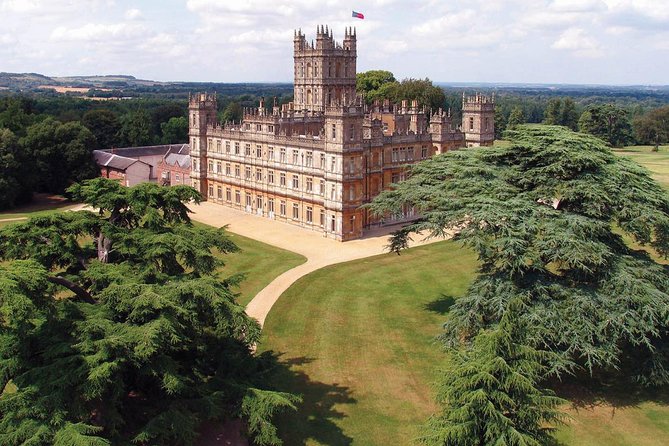 Downton Abbey and Village Small Group Tour from London - Why this Downton Abbey day trip works
