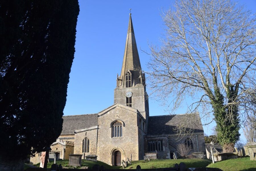 Downton Abbey and Village Small Group Tour from London - Useful tips for a smoother day