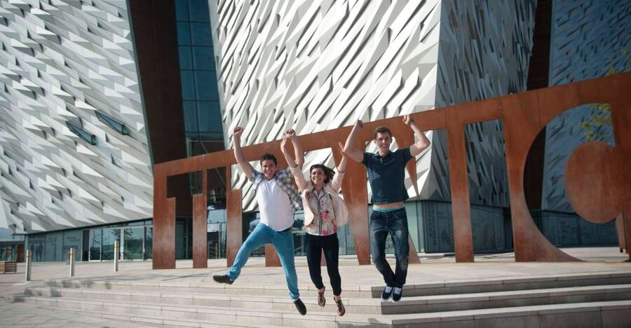 Dublin: Giant's Causeway, Dark Hedges & Titanic Guided Tour - Dunluce Castle and the Atlantic cliffs