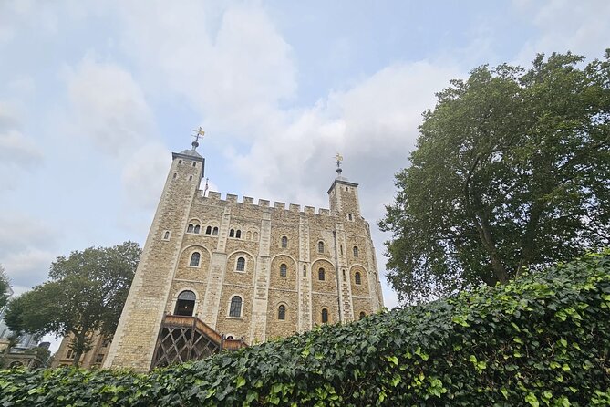 Easy Access Tower of London Crown Jewel Torture and Executions - Walking, stairs, weather, and comfort
