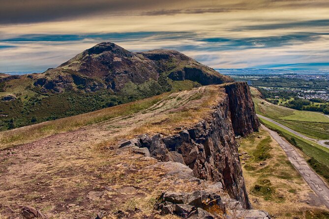Edinburgh: Arthur's Seat Hike with Local Guide - The Ascent: Moderate on Paper, Steep in Places