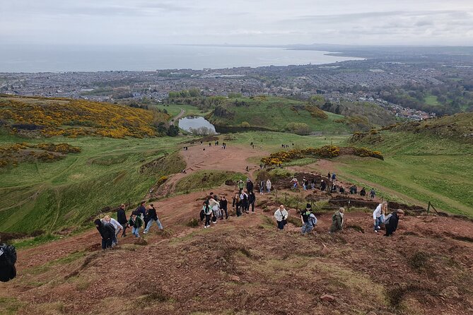 Edinburgh: Arthur's Seat Hike with Local Guide - Weather, Clothing, and Physical Preparation