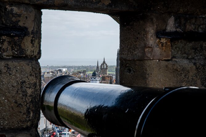 Edinburgh Castle: Guided Walking Tour with Entry Ticket - The outdoor format and Scotland’s changeable weather
