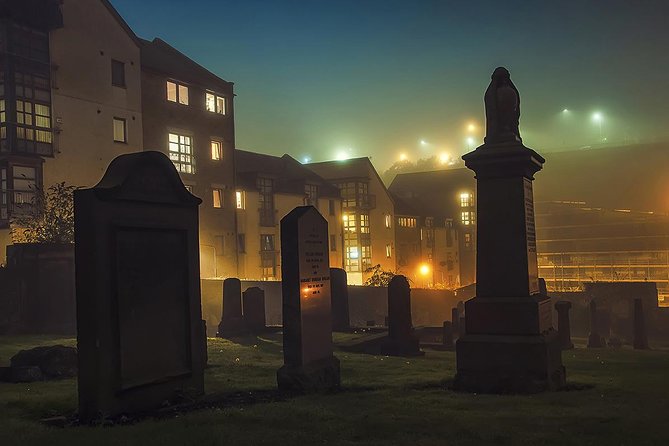 Edinburgh Darkside Walking Tour: Mysteries, Murder and Legends - Price, group size, and practical value