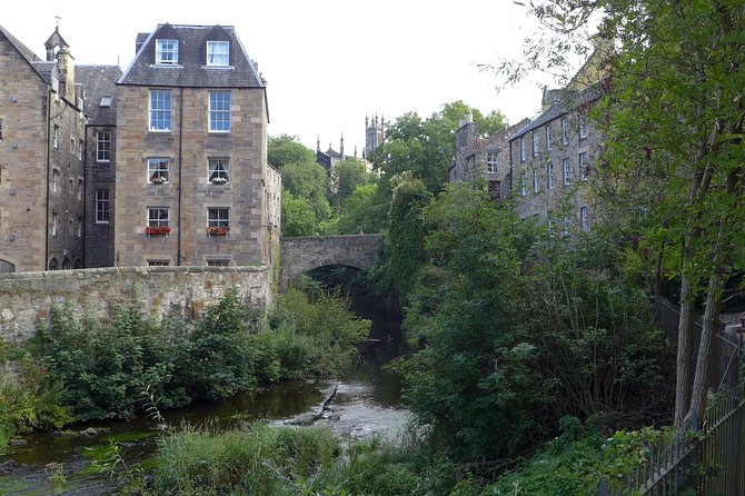 Edinburgh: Dean Village Circus Lane Walking Tour with a Local - Stockbridge Market and the route toward Princes Street