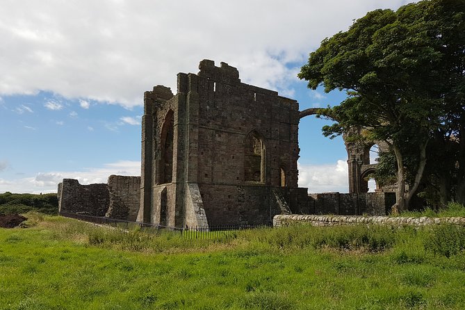 Edinburgh: Holy Island, Alnwick Castle & Kingdom of Northumbria - Practical Details That Make the Day Better