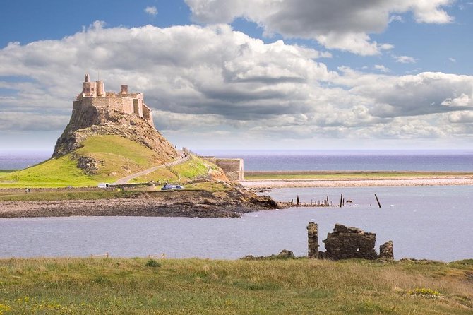 Edinburgh: Holy Island, Alnwick Castle & Kingdom of Northumbria - Lindisfarne: A Tidal Island With a Powerful Past
