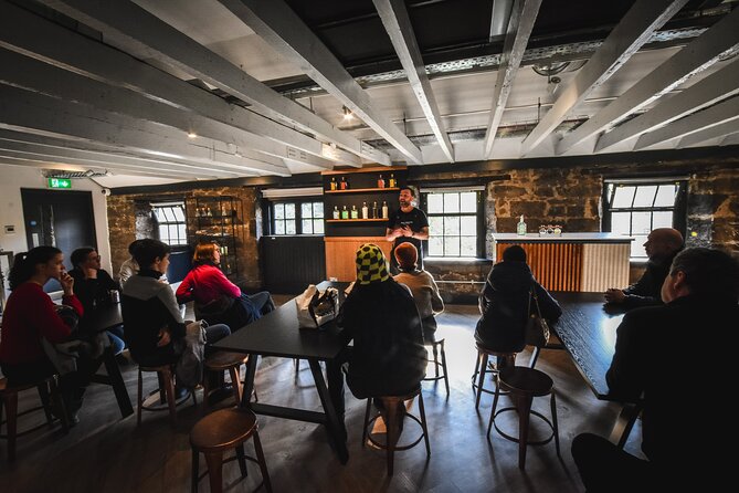 Edinburgh: Holyrood Distillery Whisky and Gin Tour & Tasting - Why Holyrood makes a good Edinburgh stop