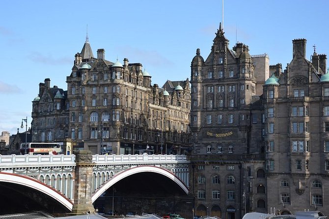 Edinburgh Private Tour with a Local - Highlights & Hidden Gems - The Royal Mile: Edinburgh’s historic spine
