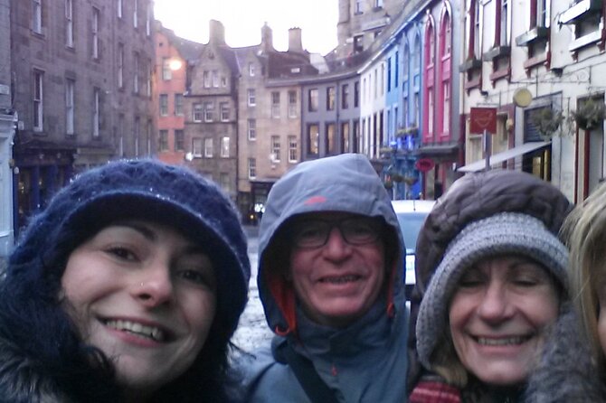Edinburgh Private Tour with a Local - Highlights & Hidden Gems - Grassmarket: grim stories and a lively present