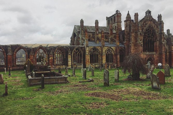 Edinburgh: Rosslyn Chapel, the Borders & Glenkinchie Distillery - Rosslyn Chapel and its carved stone stories