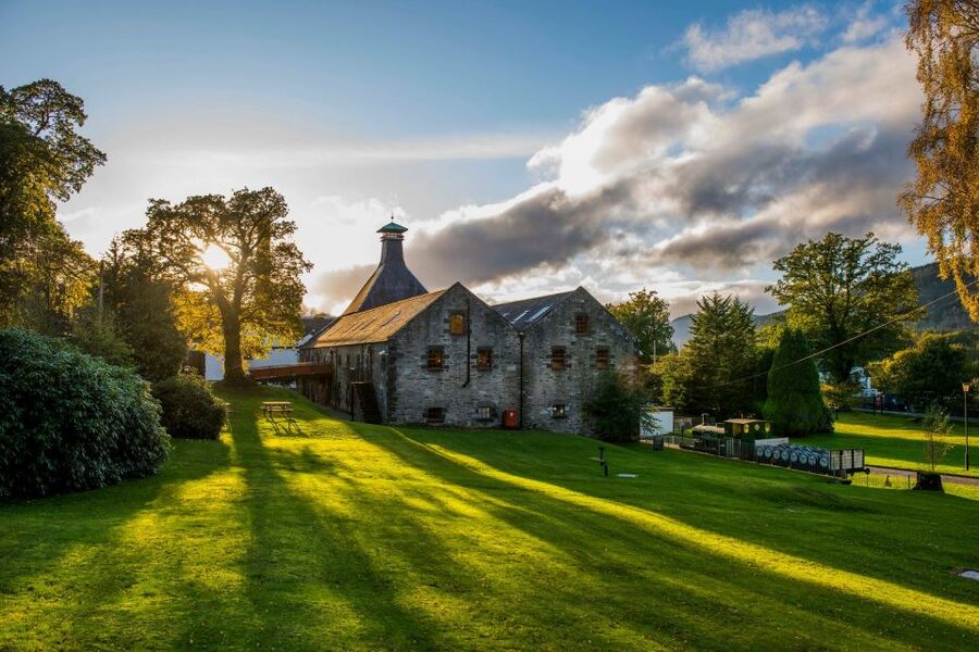 Edinburgh: Ultimate Whisky Experience - The road north through Highland scenery