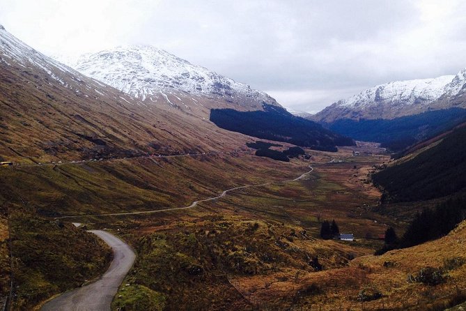 Edinburgh: West Highland Lochs, Mountains & Castles - Inveraray: choose between town time and castle interiors