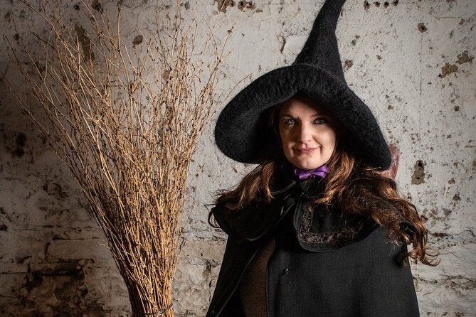 Edinburgh: Witches & Haunted History Walking Tour - Edinburgh Castle and the city’s darker beginnings