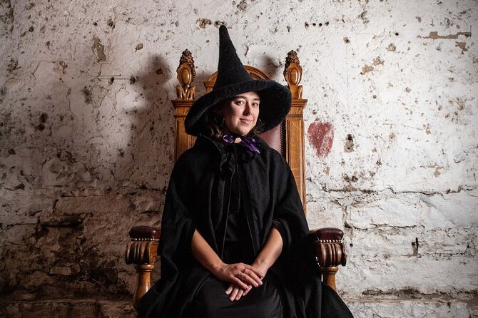 Edinburgh: Witches & Haunted History Walking Tour - Grassmarket, executions, and Half-Hangit Maggie