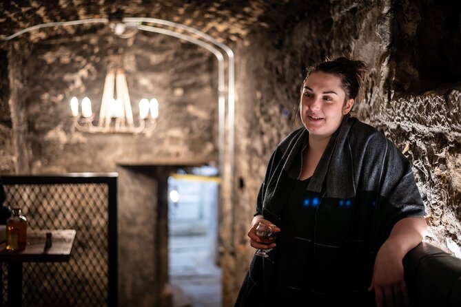 Evolution of Gin and Underground Gin Tasting in Edinburgh | 1hr - Why this Edinburgh gin tasting is different
