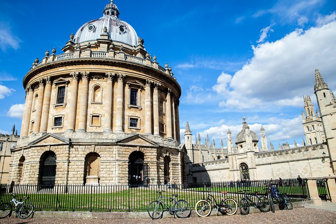 Extended: Oxford University & City Tour With Christ Church - Why an Oxford student guide changes the experience