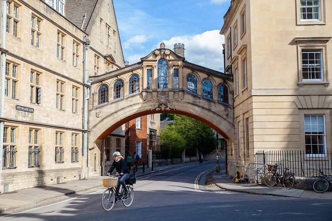Extended: Oxford University & City Tour With Christ Church - Einstein’s chalkboard and the modern Weston Library