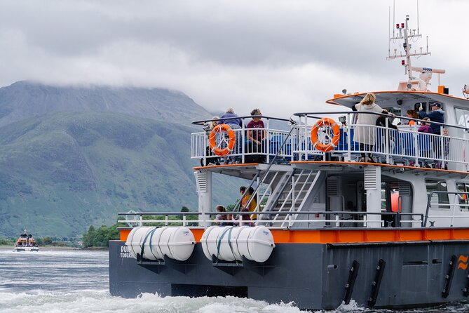 Fort William Seal Island Cruise - Seeing Fort William from Loch Linnhe