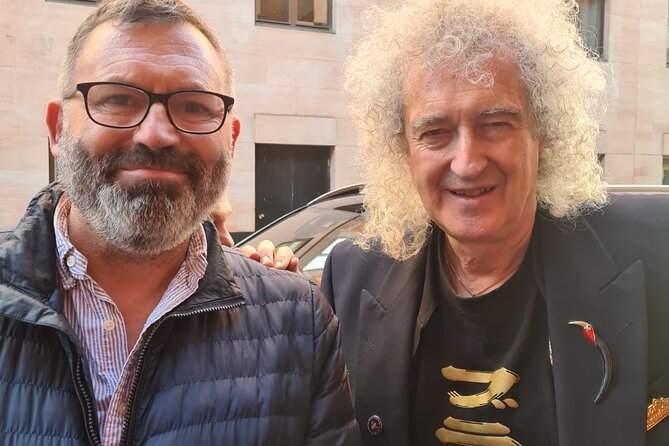 Freddie Mercury and Queen. The London tour - Meeting at South Kensington Station