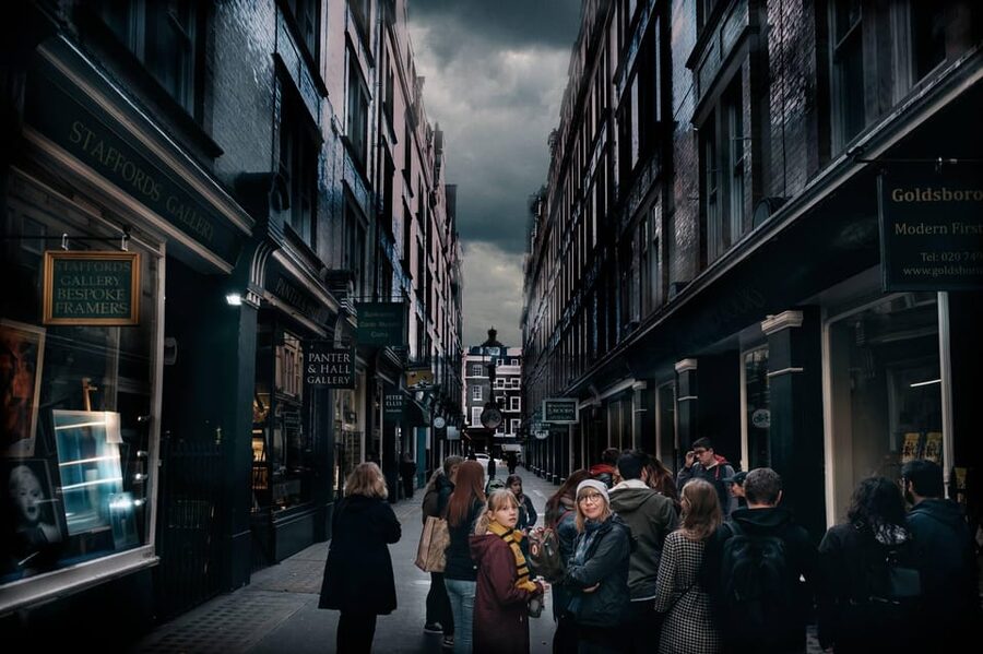 French Language: Original Harry Potter Walking Tour - Palace Theatre and what the finish means
