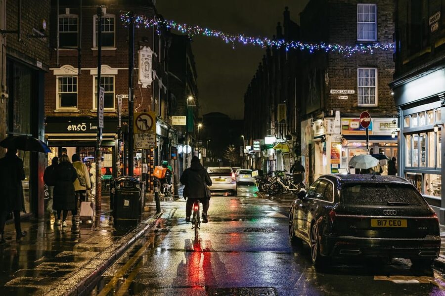 French Language : Original Jack the Ripper Tour - Spitalfields Market and the Ten Bells Pub