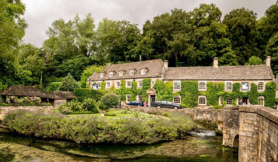 From Birmingham: Cotswolds Full-Day Tour - The minibus ride through the hills