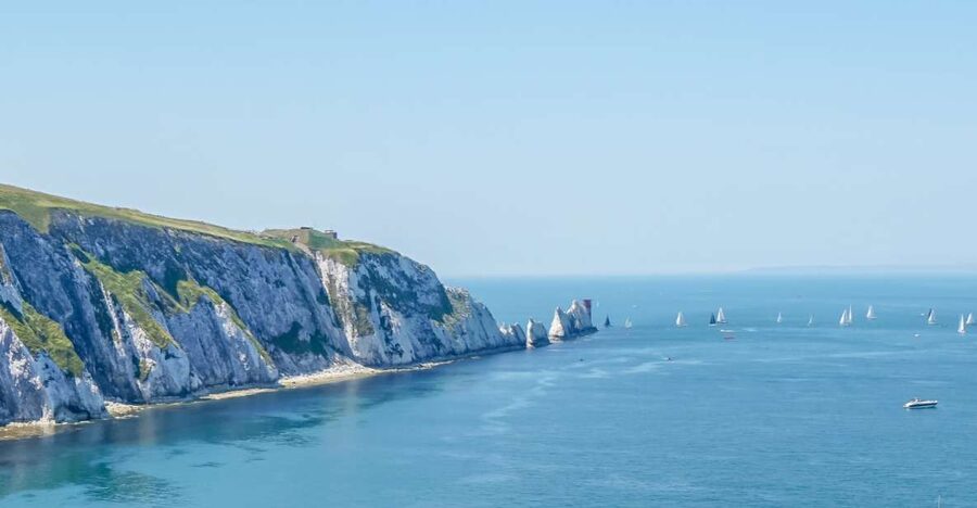 From Brighton: Isle of Wight Full-Day Trip via Portsmouth - Chairlift or steps down to the beach