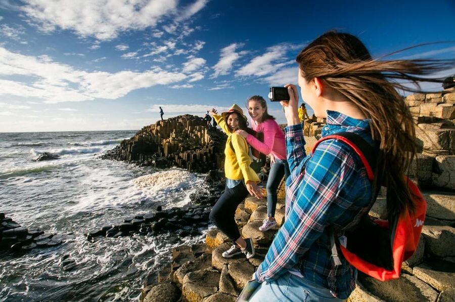 From Dublin: Giant's Causeway, Dark Hedge & Belfast Tour - Two and a half hours at Giant’s Causeway