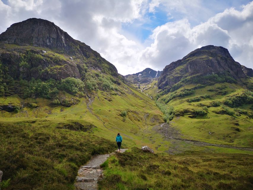 From Edinburgh: Hogwarts Express and Scottish Highlands Tour - The guides are a major part of the value