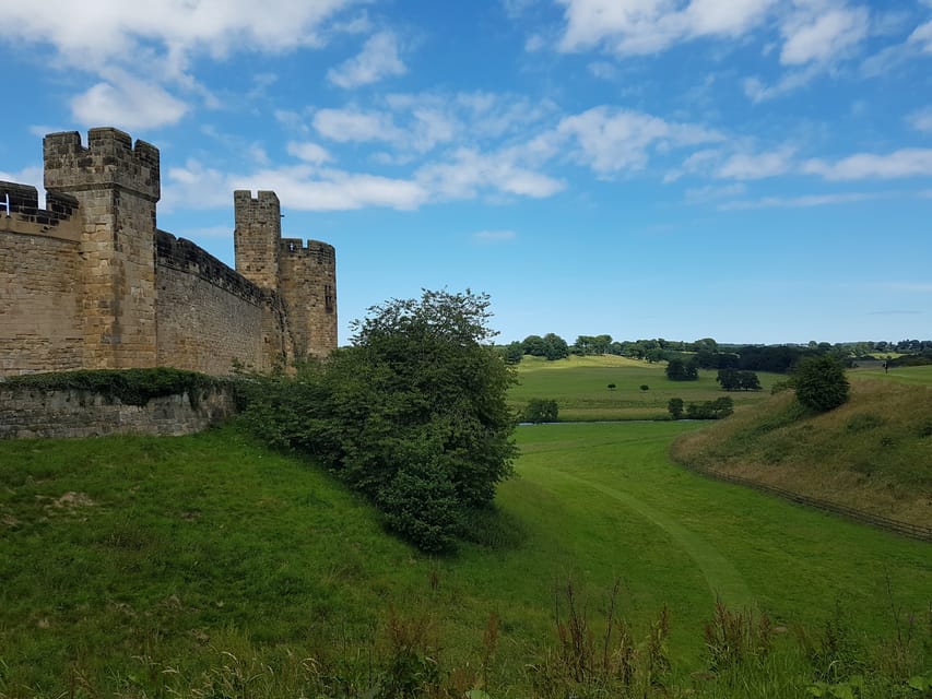 From Edinburgh: Holy Island, Alnwick Castle & Northumbria - Alnwick Castle: film fame with real substance