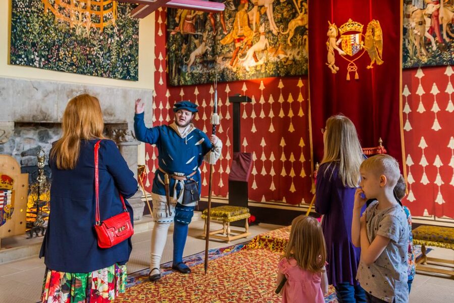 From Edinburgh: Loch Lomond, Kelpies & Stirling Castle Tour - Who should book this day trip?