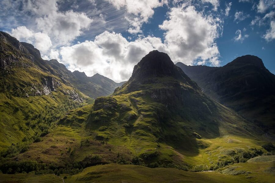 From Edinburgh: Loch Ness, Glencoe & Scottish Highlands Tour - Meeting at Burns Monument before sunrise