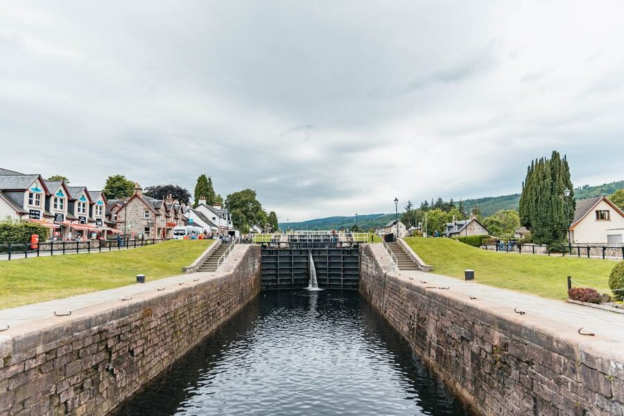 From Edinburgh: Loch Ness, Glenoce & The Highlands Day Tour - Arriving at Loch Ness for two useful hours