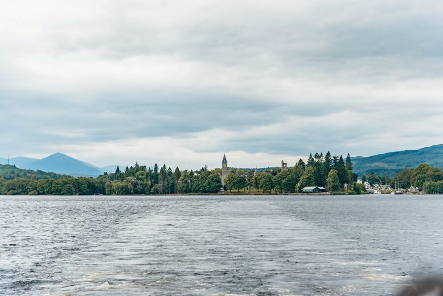 From Edinburgh: Loch Ness, Glenoce & The Highlands Day Tour - Leaving Edinburgh and reaching Callander