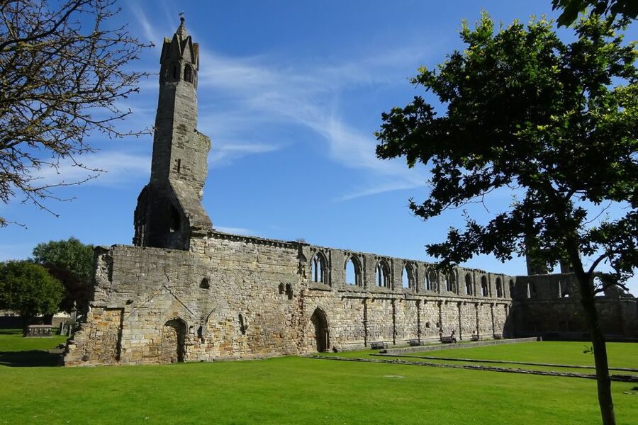 From Edinburgh: St Andrews and Fishing Villages of Fife Tour - Returning Through Falkland and the Lomond Hills