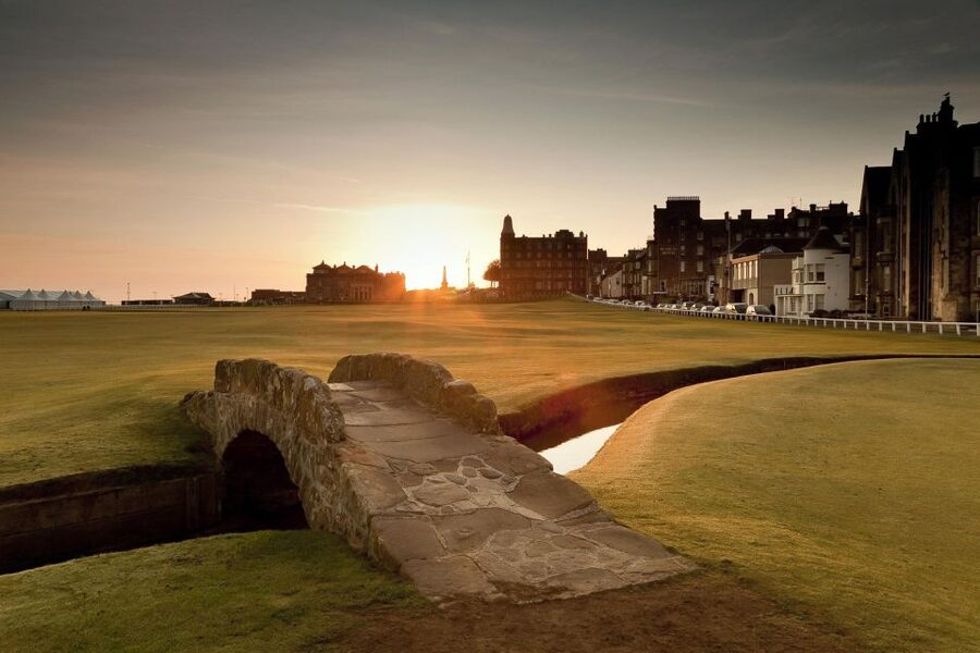 From Edinburgh: St Andrews and Fishing Villages of Fife Tour - Three Hours in St Andrews