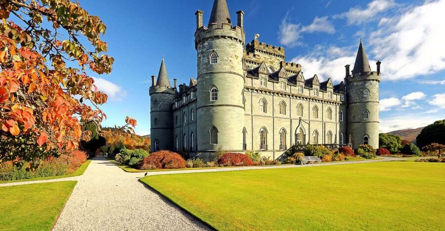 From Edinburgh: West Highland Lochs and Castles Day Trip - Luss and the first lochside pause