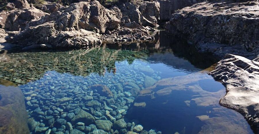 From Inverness: Isle of Skye and Fairy Pools Day Trip - Eilean Donan Castle in 20 minutes