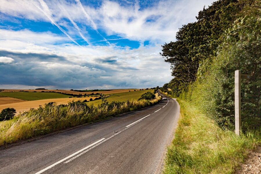 From London: Brighton & Seven Sisters Small-Group Tour - What the guides add to the day