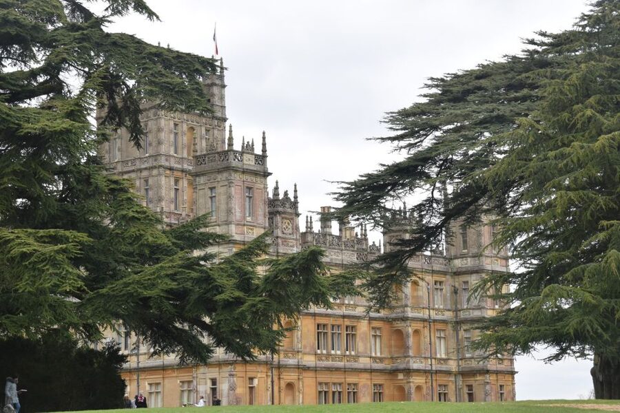 From London: Downton Abbey and Village Coach Tour - Is $209 per person good value?