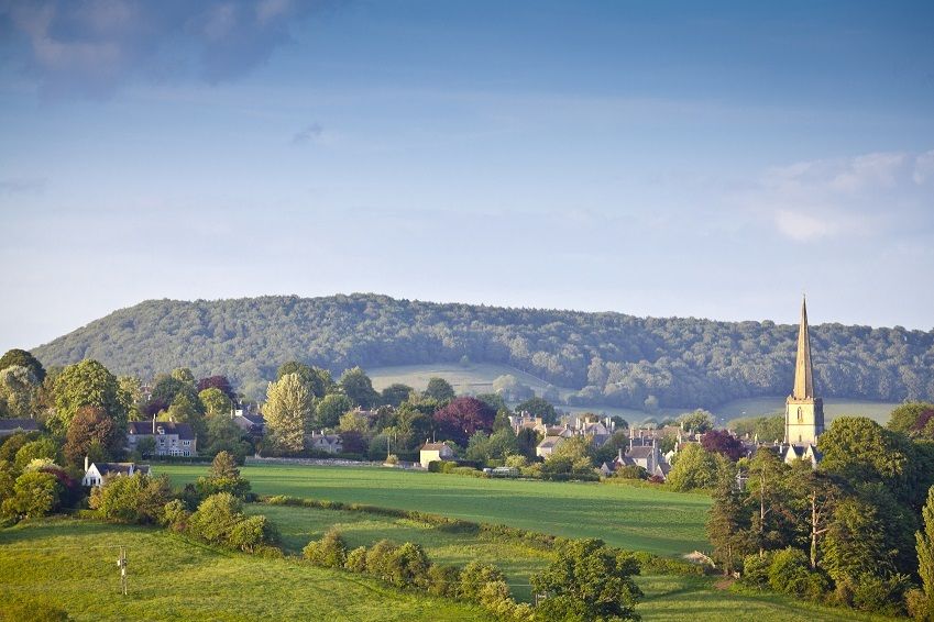 From London: Full-Day Guided Tour of the Cotswolds - Stow on the Wold for lunch and village time