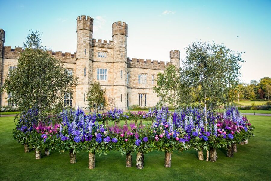 From London: Leeds Castle, Canterbury, Dover and Greenwich - Leeds Castle begins the day on a strong note