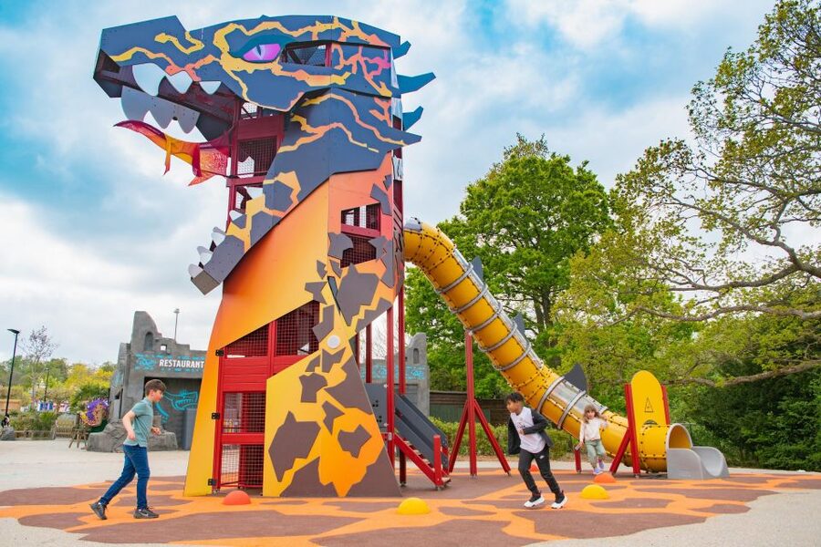 From London: LEGOLAND® Windsor Resort Entry & Coach Transfer - Six hours inside 150 acres of LEGO