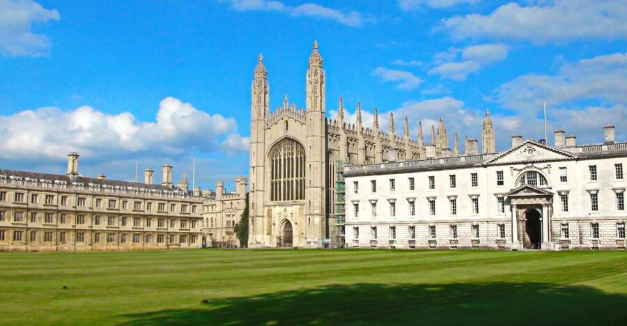 From London: Oxford and Cambridge Universities Tour - Cambridge: two hours of college streets and free time