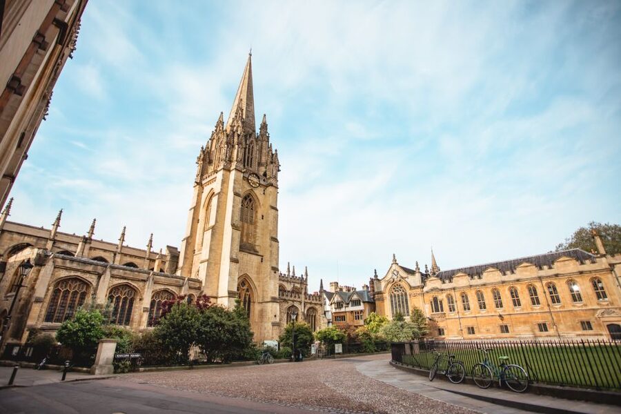 From London: Oxford and Cotswolds Villages Day Trip - Burford, the Cotswolds market town