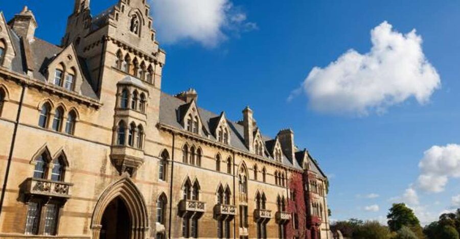 From London: Oxford, Stratford, Cotswolds & Warwick Castle - Oxford and the city of dreaming spires