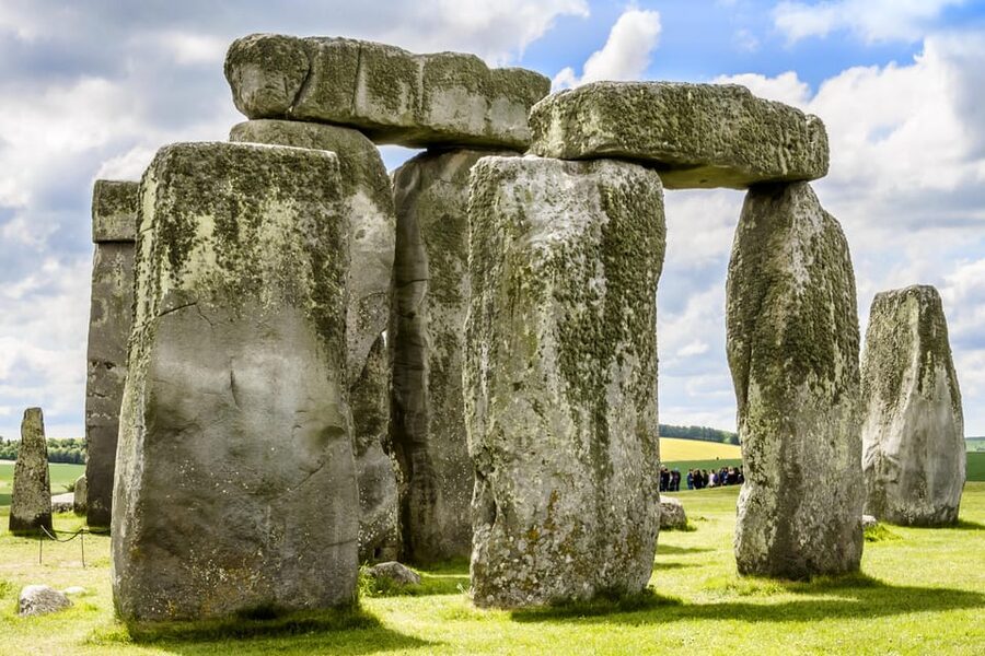 From London: Small Group Stonehenge, Bath & Cotswolds Tour - Bath: Georgian streets, Roman origins, and your best chance to wander
