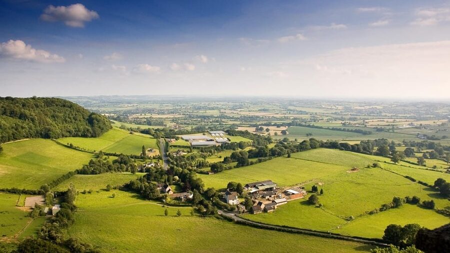 From London: Small Group Stonehenge, Bath & Cotswolds Tour - Stonehenge: ancient stones with a firm time limit